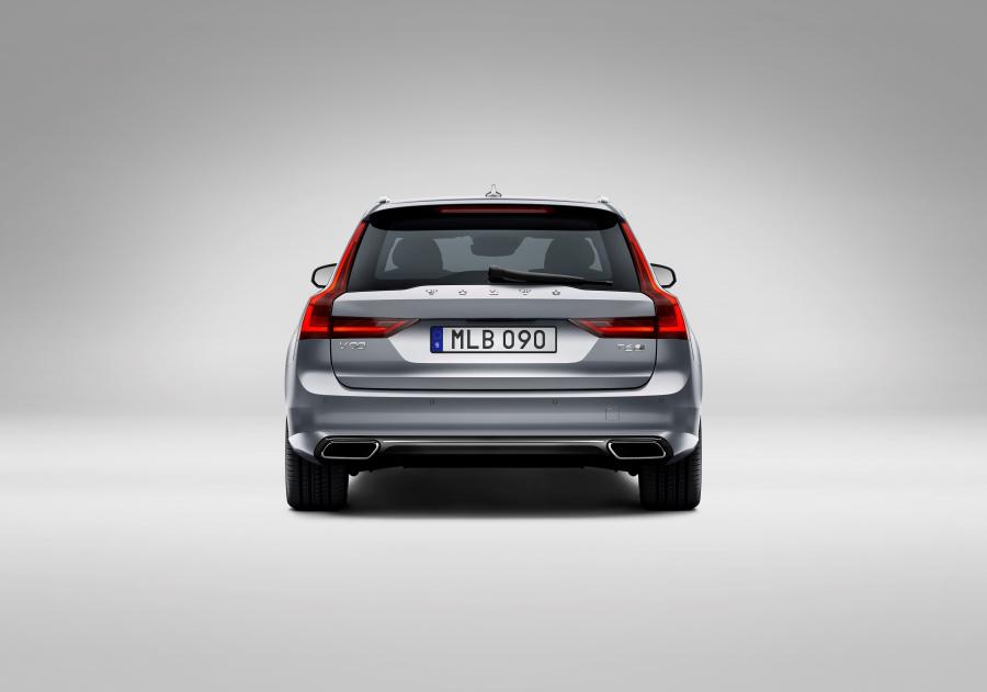  Volvo V90 T6 Inscription 2016 года  (фото 16 из 49)